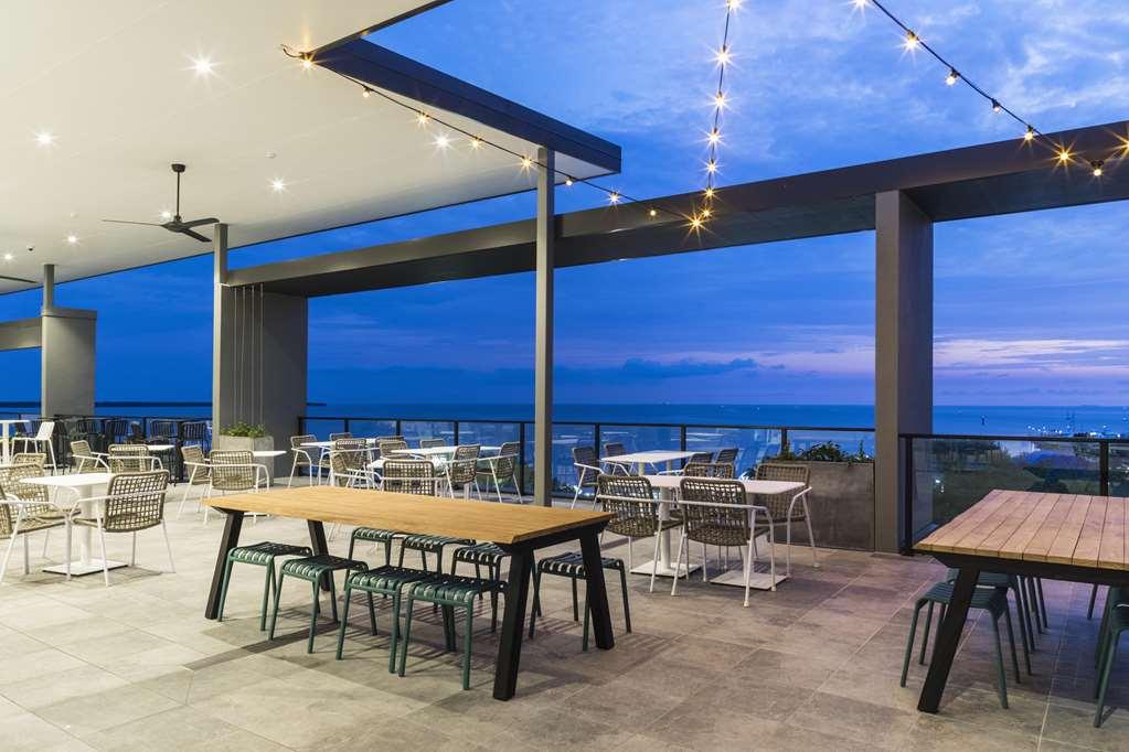 Oaks Cairns Hotel Restaurant bilde
